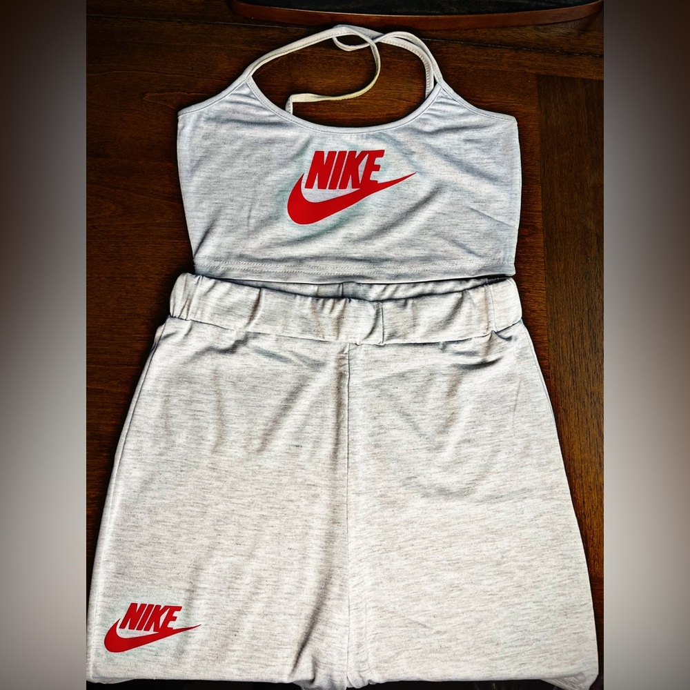 Nike Light Gray and Red Logo Crop Top and Short Set Size Small